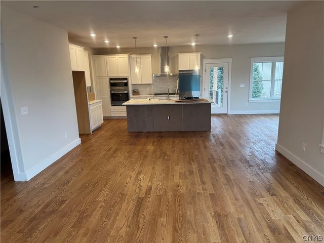 8539 Angus Path, Cicero, NY 13039