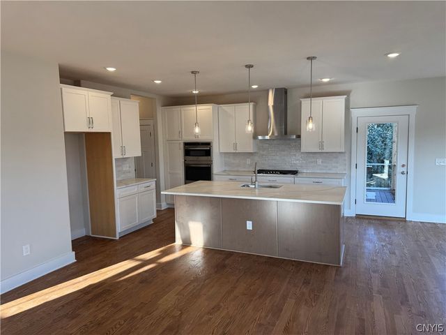 8539 Angus Path, Cicero, NY 13039