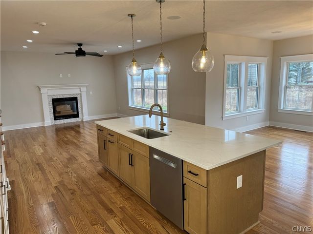 8539 Angus Path, Cicero, NY 13039