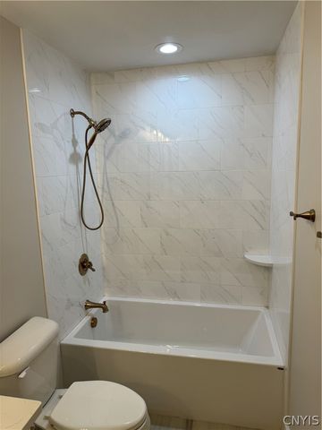 8539 Angus Path, Cicero, NY 13039