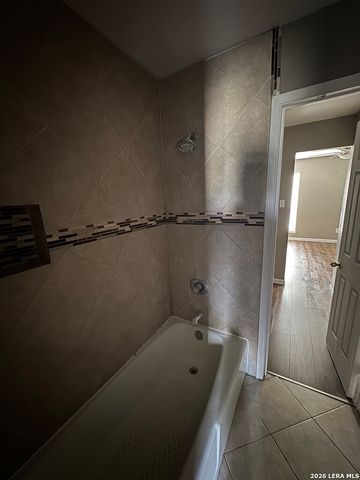 4906 Ali Ave Apt 3, San Antonio, TX 78229