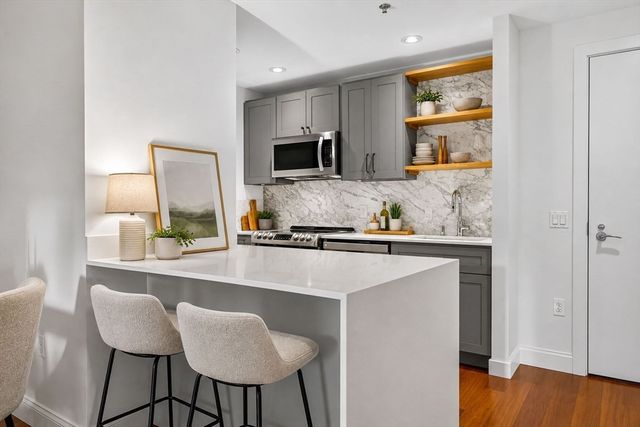 17 Otis D308, Cambridge, MA 02141