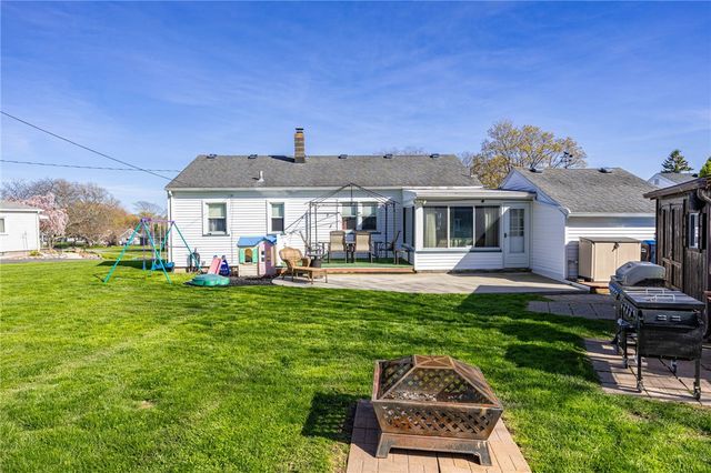 152 Ingomar Drive, Greece, NY 14612