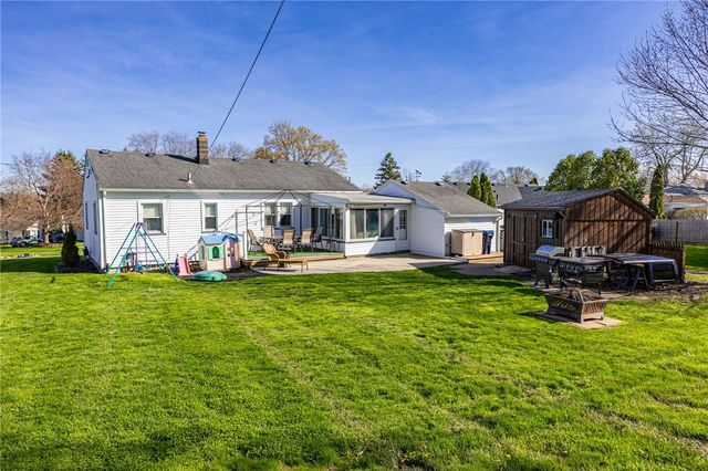 152 Ingomar Drive, Greece, NY 14612