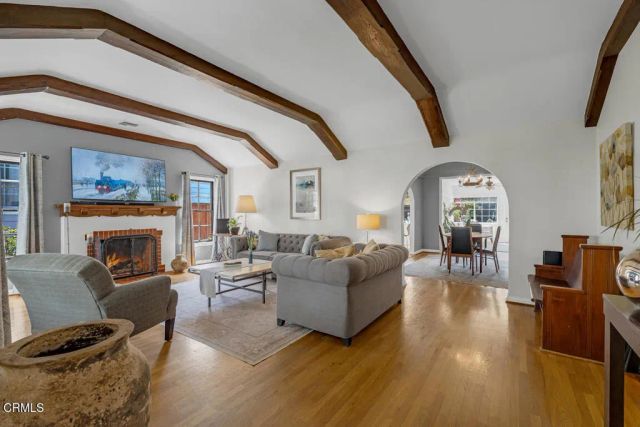 1316 Spazier Avenue, Glendale, CA 91201