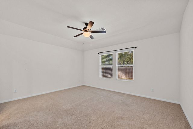1331 Camden LN, Lockhart, TX 78644