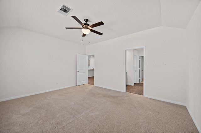 1331 Camden LN, Lockhart, TX 78644