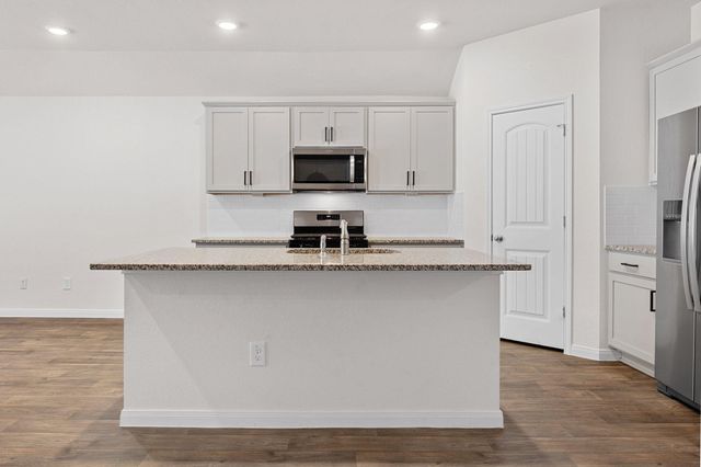 1331 Camden LN, Lockhart, TX 78644