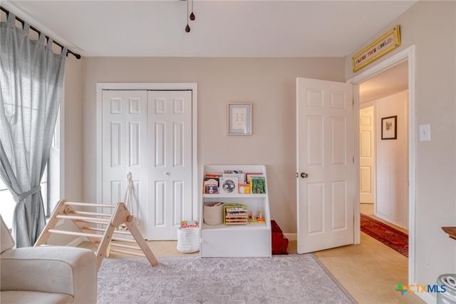 1233 Orange Street, Lockhart, TX 78644