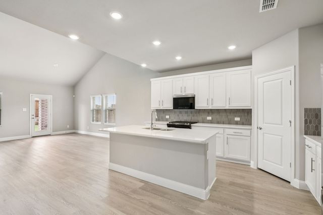 4011 Joe Pool Drive, Farmersville, TX 75442