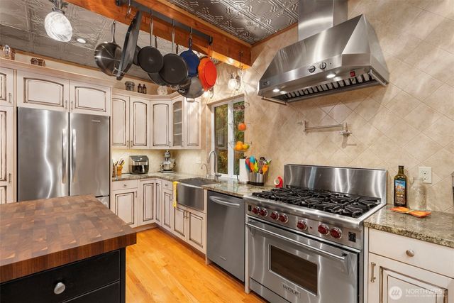 1600 Kala Point Drive, Port Townsend, WA 98368