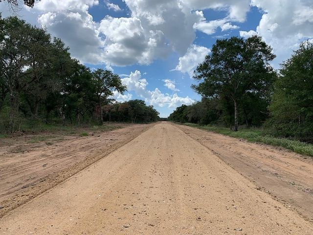 00 Private Road 1581 Road, Hallettsville, TX 77964