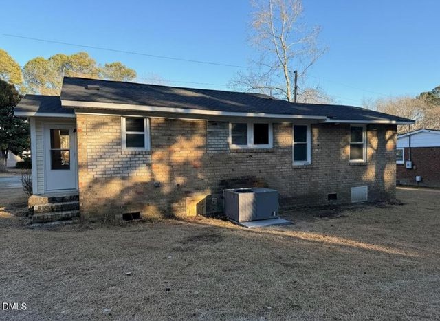 704 N 16th Street, Erwin, NC 28339