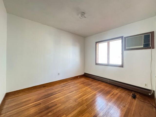 40 Belmont St, Quincy, MA 02170