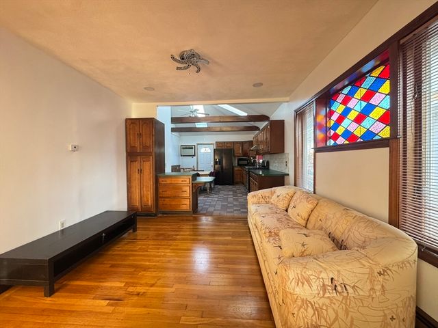 40 Belmont St, Quincy, MA 02170