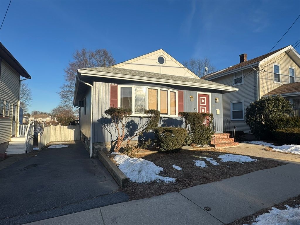 40 Belmont St, Quincy, MA 02170