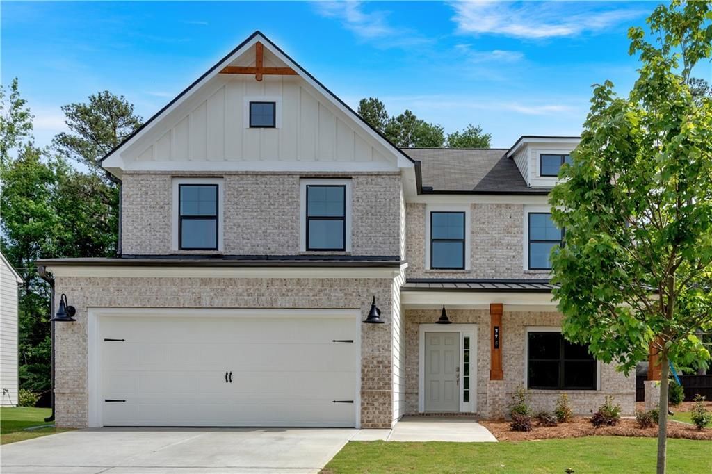 373 Waterbluff Drive, Mableton, GA 30126