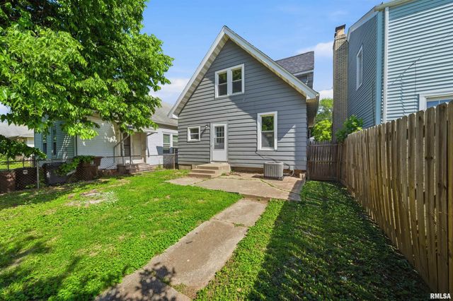 410 E FORREST HILL Avenue, Peoria, IL 61603