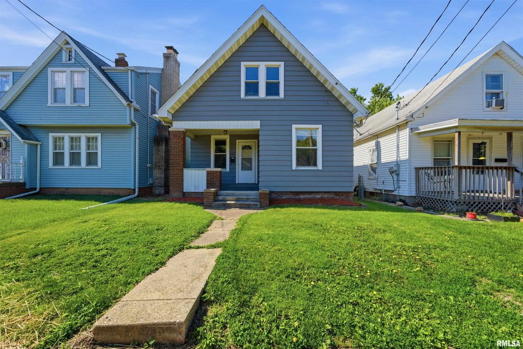 410 E FORREST HILL Avenue, Peoria, IL 61603