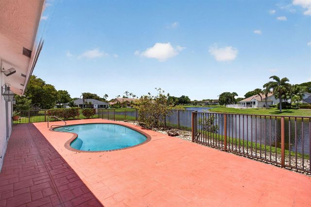 8725 Banyan Court, Tamarac, FL 33321