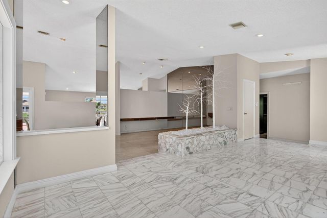 8725 Banyan Court, Tamarac, FL 33321