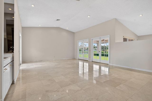 8725 Banyan Court, Tamarac, FL 33321