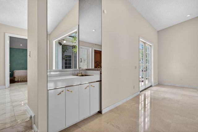 8725 Banyan Court, Tamarac, FL 33321