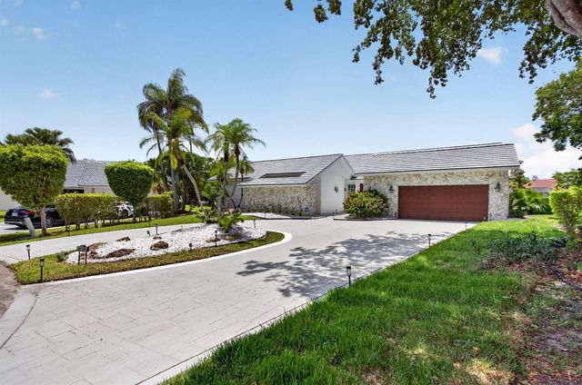 8725 Banyan Court, Tamarac, FL 33321