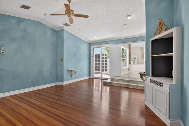 8725 Banyan Court, Tamarac, FL 33321