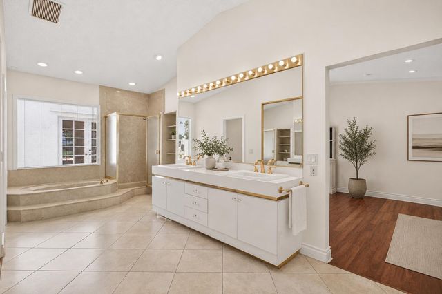 8725 Banyan Court, Tamarac, FL 33321