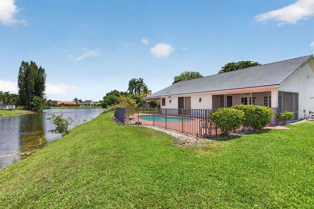 8725 Banyan Court, Tamarac, FL 33321