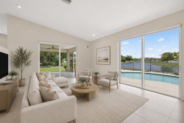 8725 Banyan Court, Tamarac, FL 33321