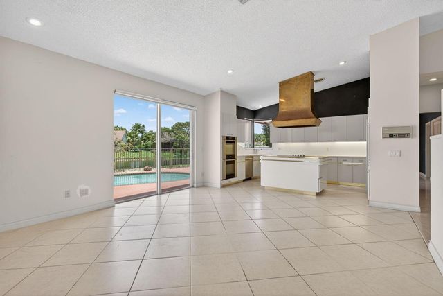 8725 Banyan Court, Tamarac, FL 33321
