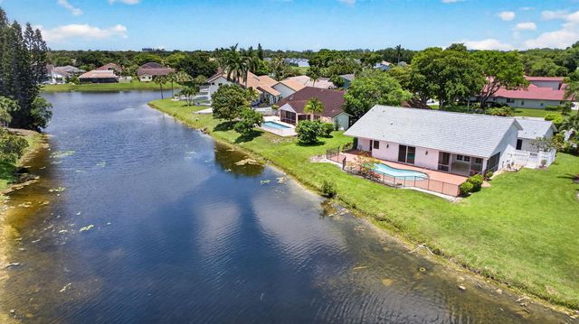8725 Banyan Court, Tamarac, FL 33321