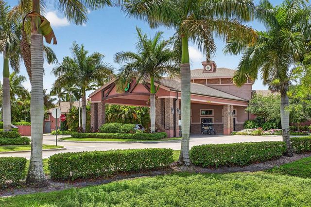 8725 Banyan Court, Tamarac, FL 33321