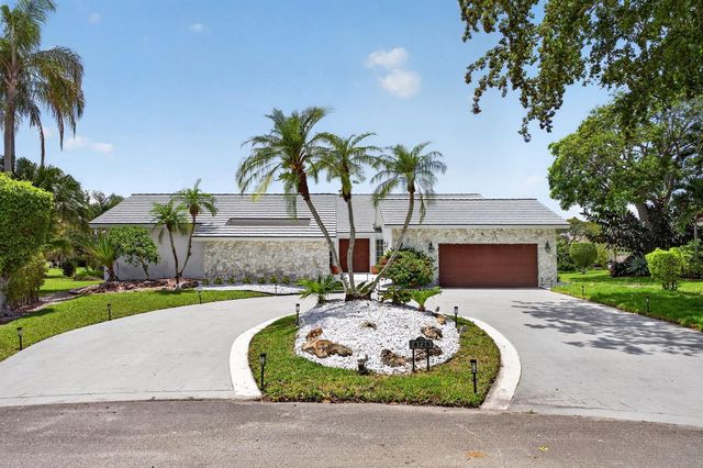 8725 Banyan Court, Tamarac, FL 33321