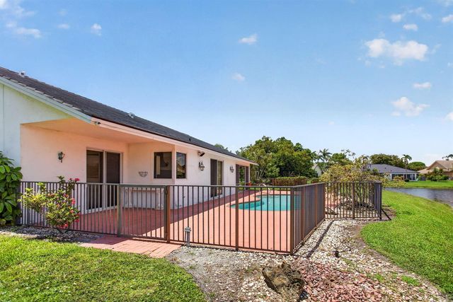 8725 Banyan Court, Tamarac, FL 33321