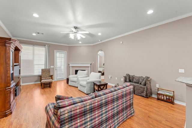 15246 Scenic Woodland Drive, Conroe, TX 77384