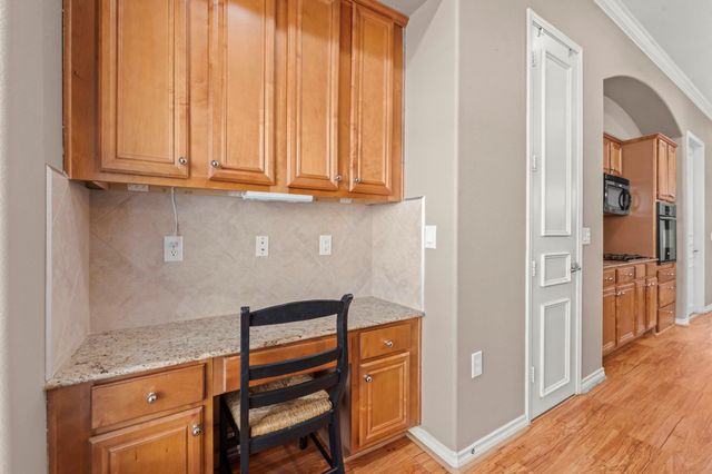 15246 Scenic Woodland Drive, Conroe, TX 77384