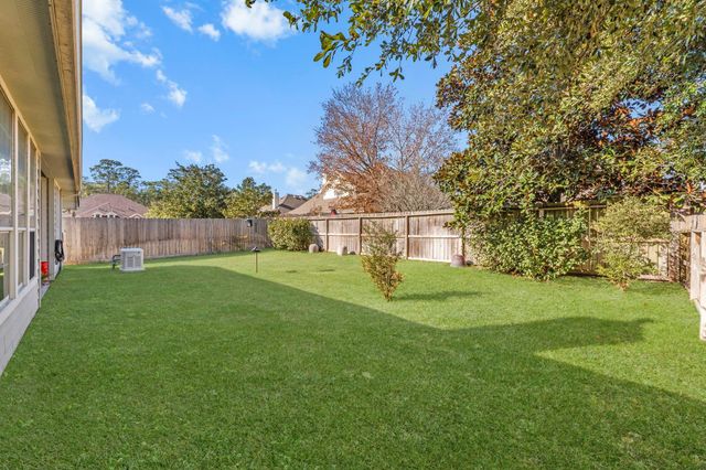 15246 Scenic Woodland Drive, Conroe, TX 77384