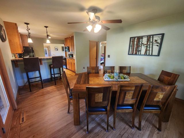 2408 S Teut ROAD, Burlington, WI 53105