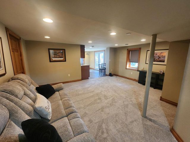 2408 S Teut ROAD, Burlington, WI 53105