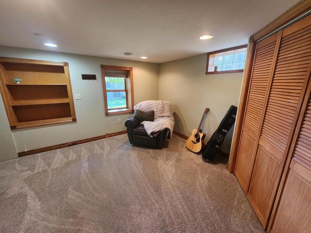 2408 S Teut ROAD, Burlington, WI 53105