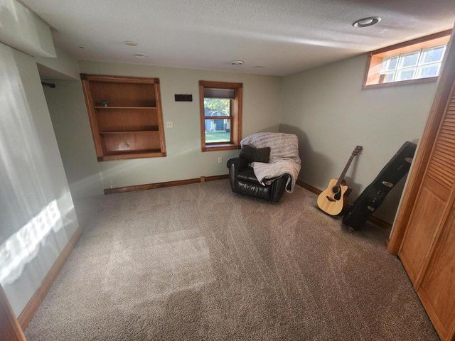 2408 S Teut ROAD, Burlington, WI 53105