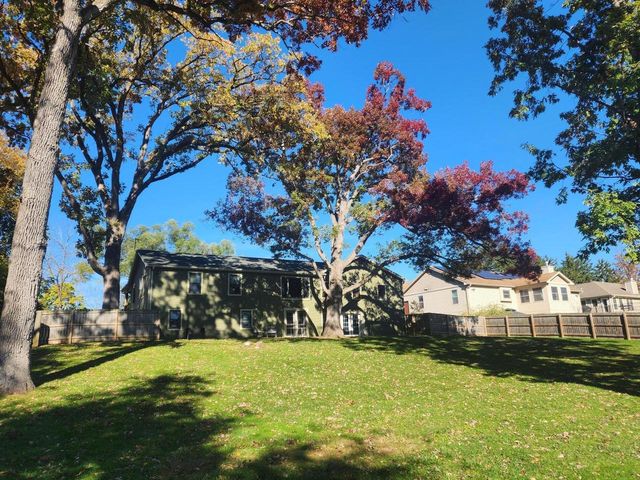 2408 S Teut ROAD, Burlington, WI 53105