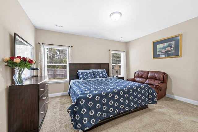 591 Oakvale Ln, Mount Juliet, TN 37122