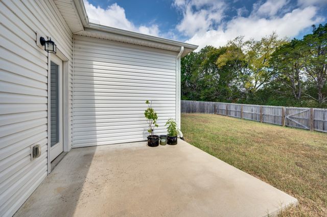 591 Oakvale Ln, Mount Juliet, TN 37122