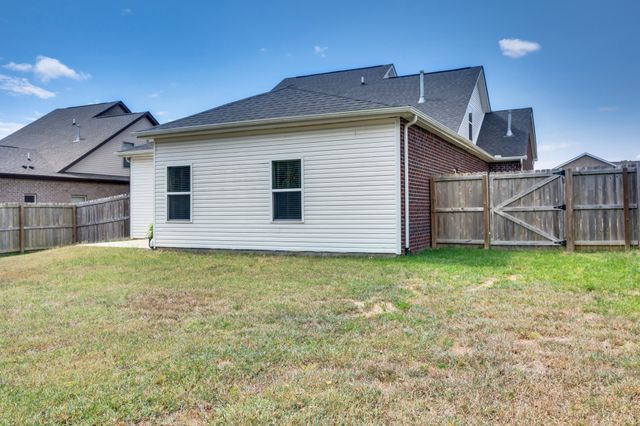 591 Oakvale Ln, Mount Juliet, TN 37122