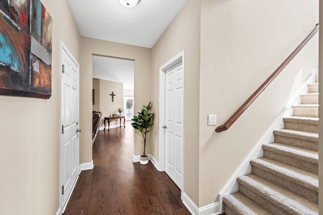 591 Oakvale Ln, Mount Juliet, TN 37122