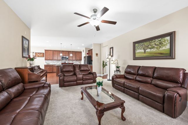 591 Oakvale Ln, Mount Juliet, TN 37122